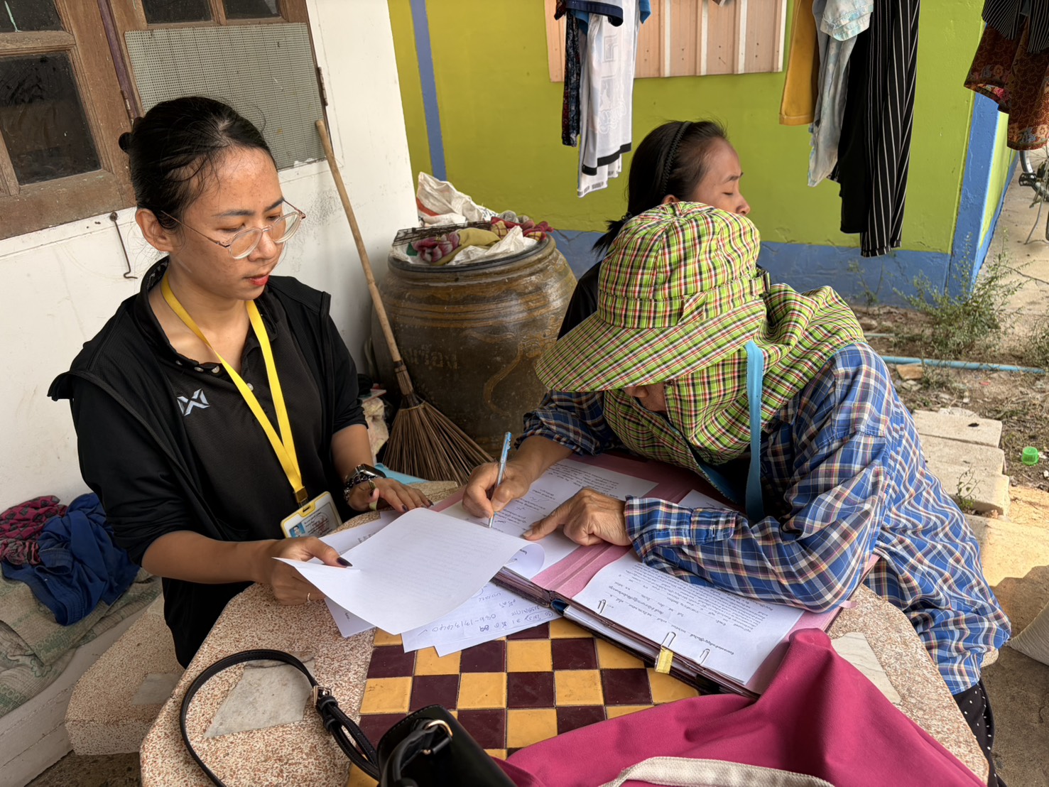 title - ส.ป.ก.นครปฐม ลงพื้นที่จัดทำข้อตกลงต่อท้ายสัญญากู้ยืมเงินกองทุนการปฏิรูปที่ดินเพื่อเกษตรกรรม